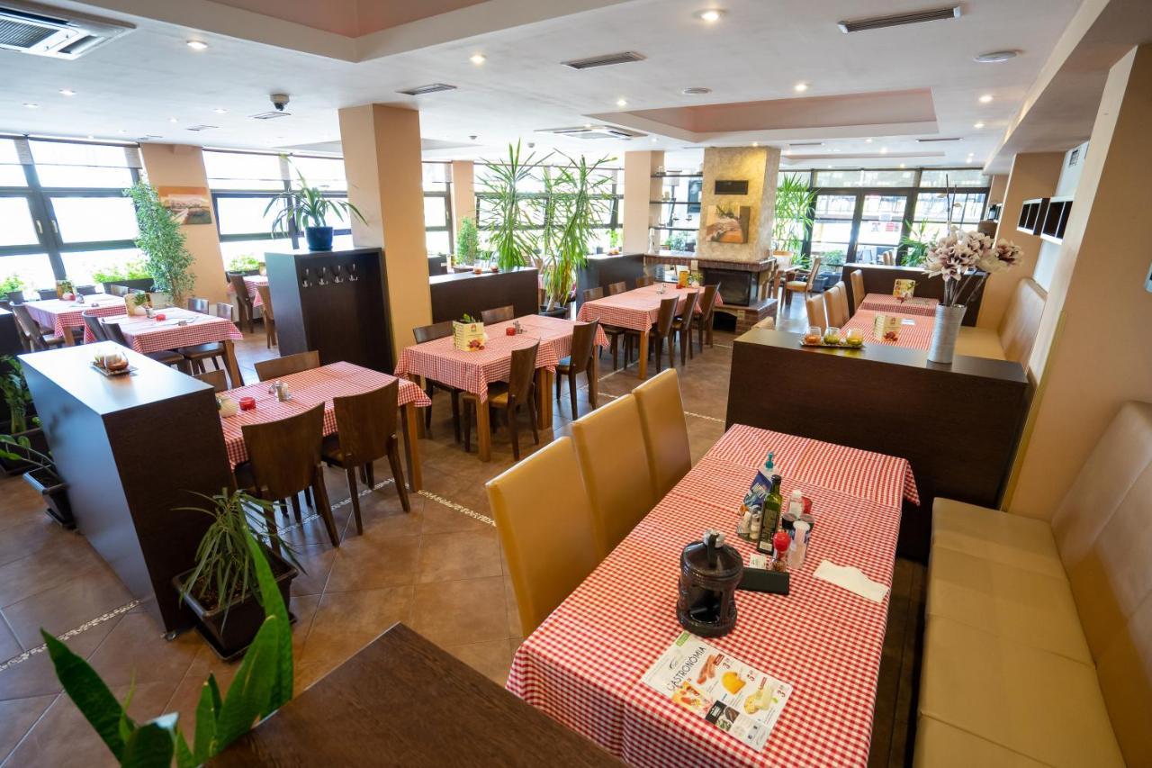 Penzion Toscana Nitra Exterior foto